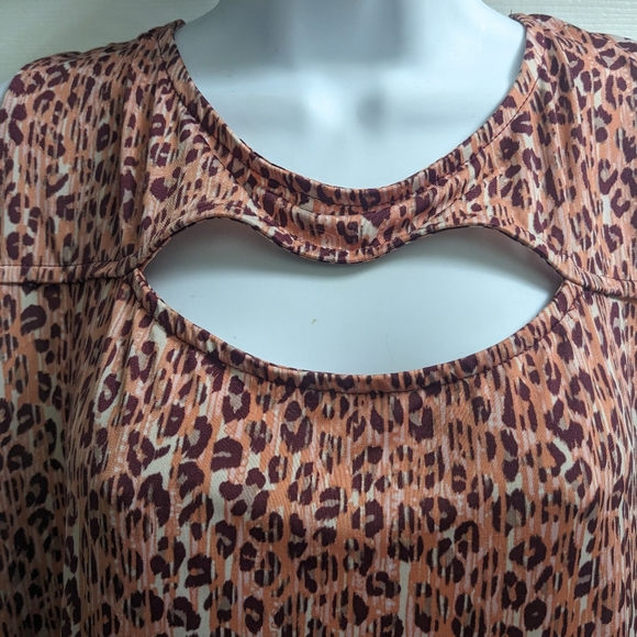 Ava and Grace blouse - Picture 2 of 4